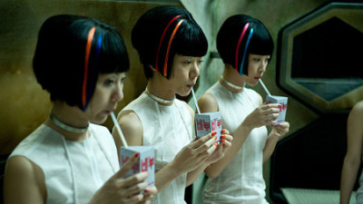 atlas-mraku-film-400