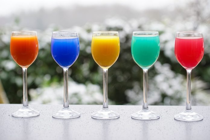 colorful-drinks-3252160_1280