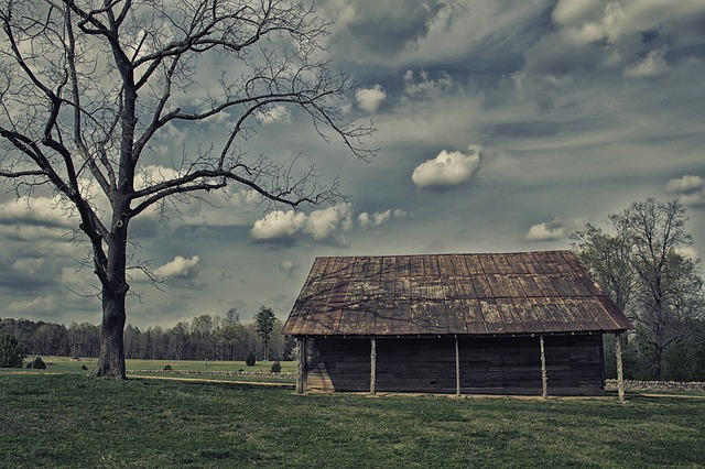 barn-615388_640