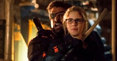 Manu-Benett-as-Slade-Wilson-and-Emily-Bett-Rickards-as-Felicity-Smoak-in-Arrow-Season-2-Episode-23