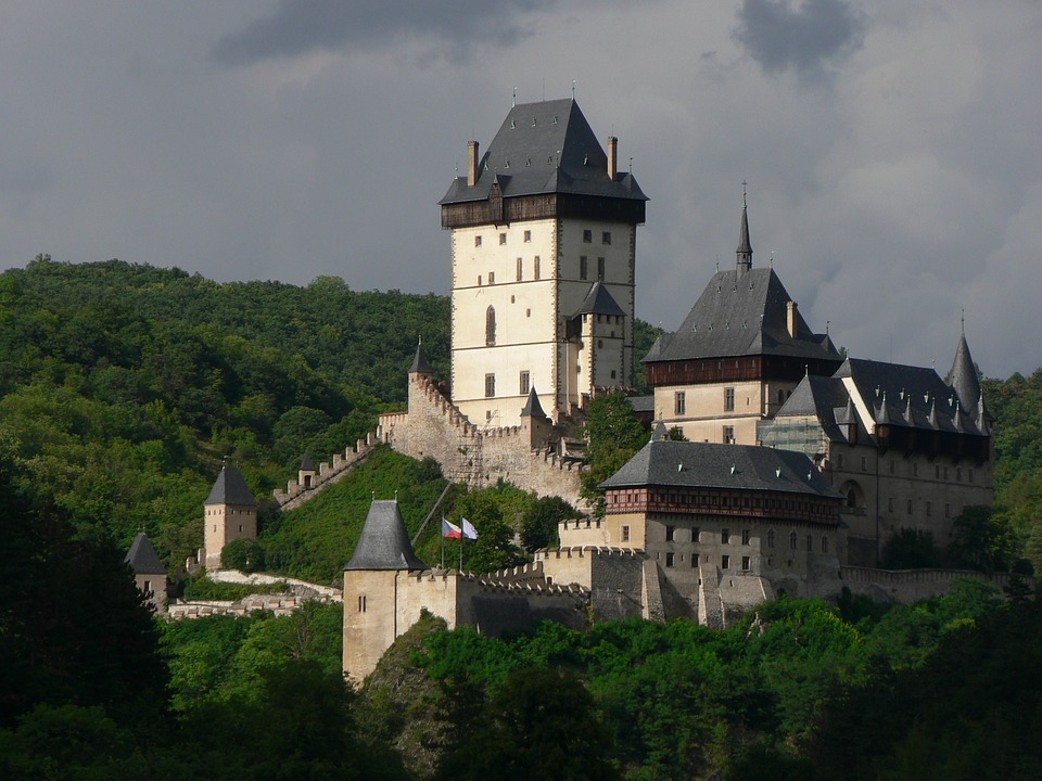 castle-1096069_960_720 (1)