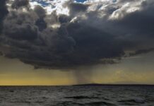 Heweliusz vám vezme dech i víru jako Černobyl. Návrat do roku 1993